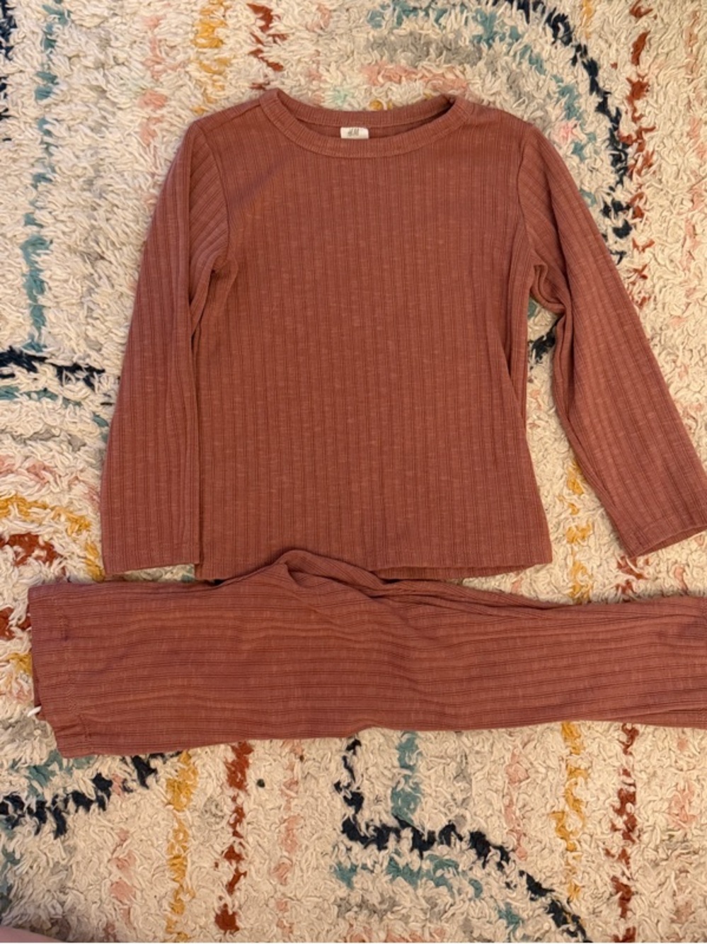 ✨3/$45✨H&M Dusty Rose Ribbed Top and Leggings Set